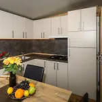 Holiday home Cozy And Chic Little House With Pool Ivinj - 4