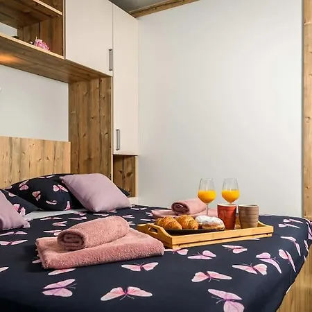 Cozy And Chic Little House With Pool Ivinj - 4 * Tisno