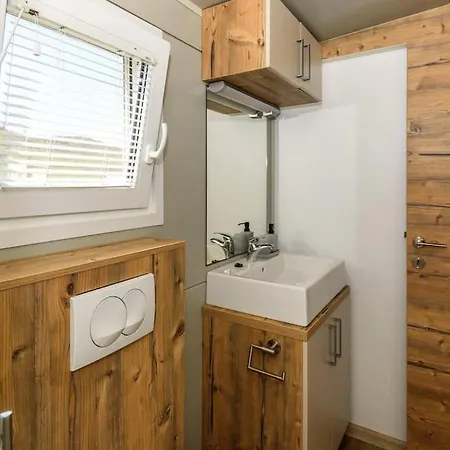 Cozy And Chic Little House With Pool Ivinj - 4 Tisno