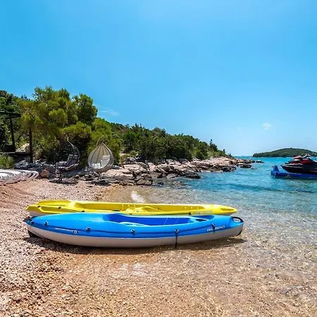 Holiday home Cozy And Chic Little House With Pool Ivinj - 4 Tisno
