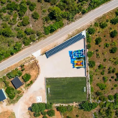 Cozy And Chic Little House With Pool Ivinj - 4 * Tisno