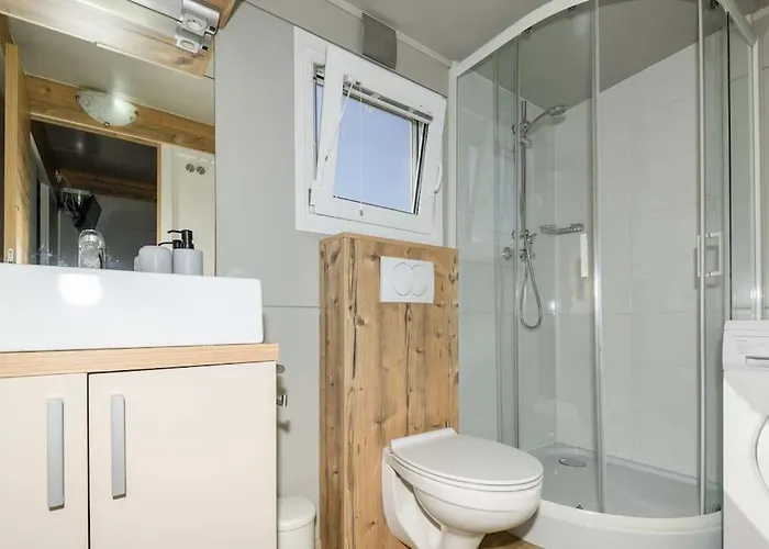 펜션 Cozy And Chic Little House With Pool Ivinj - 4 *