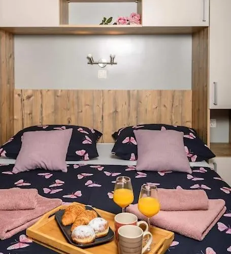 Cozy And Chic Little House With Pool Ivinj - 4 펜션