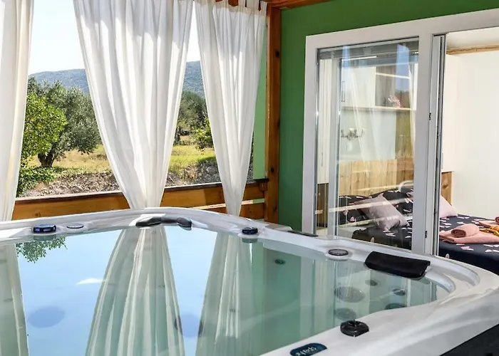 펜션 Cozy And Chic Little House With Pool Ivinj - 4