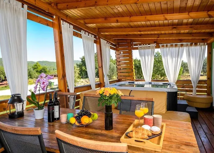 펜션 Cozy And Chic Little House With Pool Ivinj - 4 *