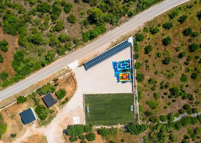 Cozy And Chic Little House With Pool Ivinj - 4 * 티스노